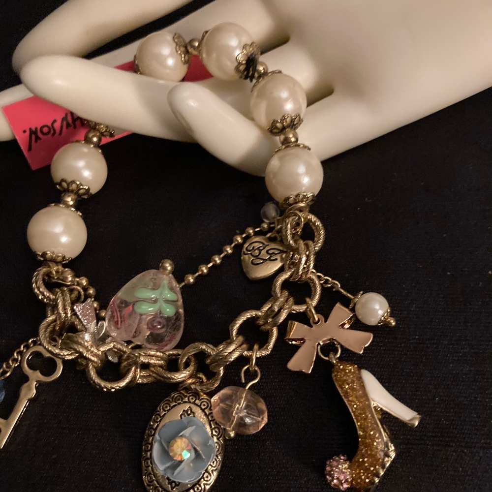Betsey Johnson Charm  Bracelet & Gift Box